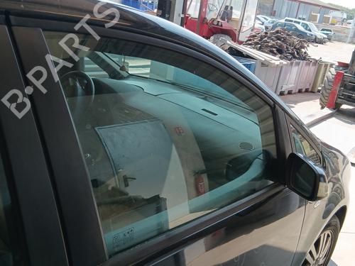 Szyba drzwi przednich prawych FORD FOCUS C-MAX (DM2) 1.8 TDCi 1363836