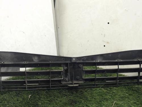 Used Grille PEUGEOT 205 II (20A/C) 1.7 Diesel (60 hp) 20881559