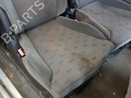 Rear seat PEUGEOT 807 (EB_) 2.0 HDi | BP29854211C17