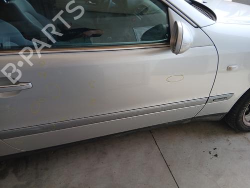 Used Right front door Right front door MERCEDES-BENZ CLK (C208) CLK 230 Kompressor (208.347) (193 hp) 36009917 36009917