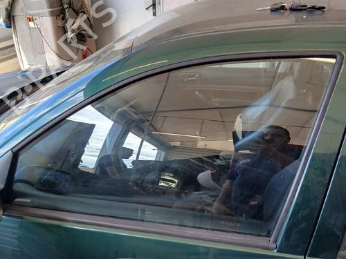 Used Front left door window Front left door window VW GOLF IV (1J1) 1.6 (102 hp) 35784514 35784514