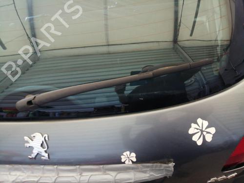 Used Rear windshield wiper arm PEUGEOT 206 Hatchback (2A/C) 1.4 i (75 hp) 27586149