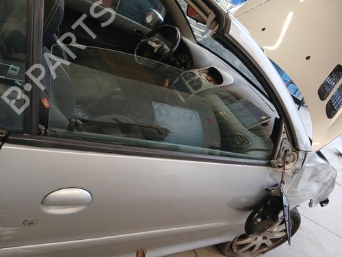 Front right door window PEUGEOT 206 CC (2D) 1.6 HDi 110 | BP28116090C19 
