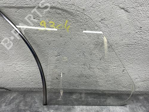 Front right door window RENAULT 4 Box Body/MPV (R21_, R23_) 0.8 (2391) BP26240384C19
