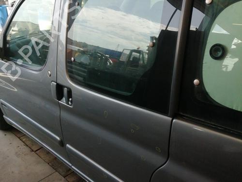 Left slide door CITROËN BERLINGO / BERLINGO FIRST Box Body/MPV (M_) 1.9 D 70 (MBWJZ, MCWJZ) | BP26519684C74 