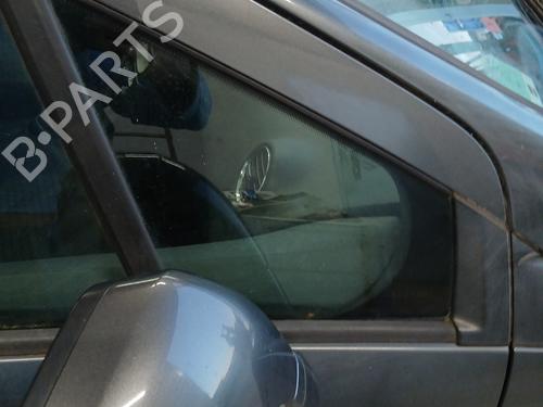 Używane Szyba trójkątna przednia prawa PEUGEOT 308 SW I (4E_, 4H_) 1.6 HDi (109 hp) 30083285