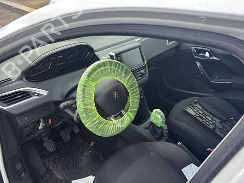 Right front window switch PEUGEOT 208 I (CA_, CC_) 1.2 VTI 82 | BP31883569I26 