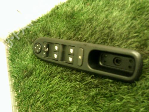Used Left front window switch PEUGEOT 407 (6D_) 2.0 HDi 135 (6DRHRH, 6DRHRE, 6DRHRG, 6DRHRJ) (136 hp) 20885190