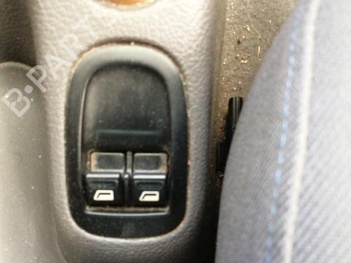 Used Left front window switch PEUGEOT 206 Hatchback (2A/C) 1.4 HDi eco 70 (68 hp) 27218842