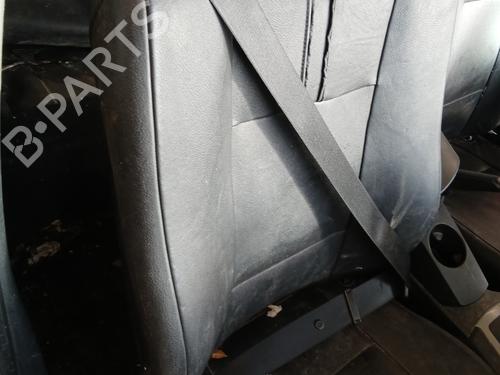 Høyre foran beltestrammer BMW X3 (E83) 3.0 d (204 hp) 30650504