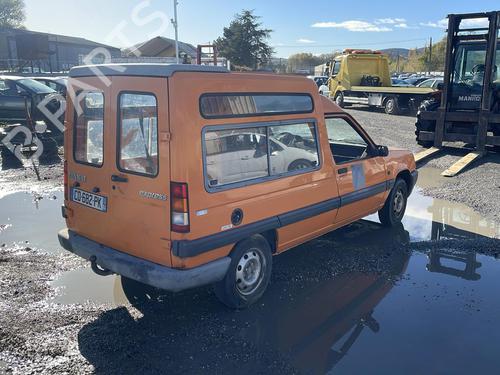 Brugte RENAULT EXPRESS Box Body/MPV 1.9 D (64 hp) 1951639