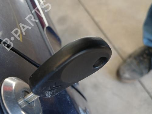 Used Ignition barrel CITROËN SAXO (S0, S1) 1.4 VTS (75 hp) 30080533