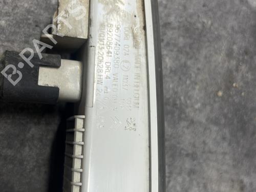 Højre positionslygte Højre positionslygte CITROËN C1 (PM_, PN_) 1.0 (68 hp) 37023237 37023237