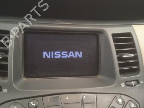 Used Display monitor NISSAN PRIMERA Hatchback (P12) 2.2 dCi (139 hp) 21593015