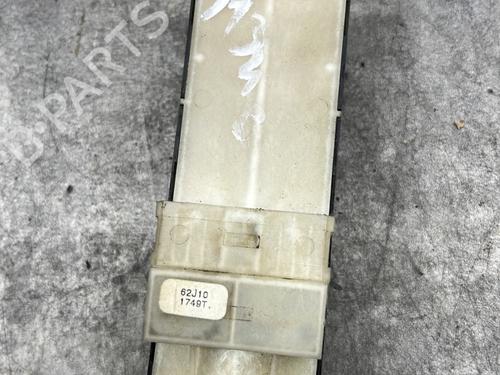 Used Left front window switch Left front window switch OPEL AGILA B (H08) 1.0 (F68) (65 hp) 33722861 33722861