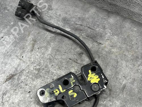 hjelmlås hjelmlås VW GOLF V (1K1) 2.0 TDI (170 hp) 33738456 33738456