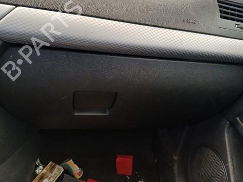 Used Glove box Glove box 38269739 38269739