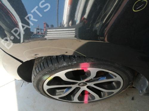 Guarda-lamas esquerdo CITROËN C3 Picasso (SH_) 1.6 HDi (109 hp) 24594409