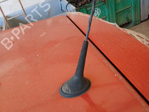 antennabase-renault-twingo-ii-cn0_-2007-37196030 main image