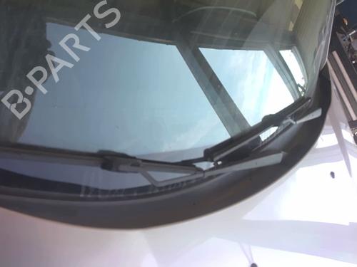 Used Front windshield wiper arm NISSAN X-TRAIL I (T30) 2.2 Di 4x4 (114 hp) 28094007