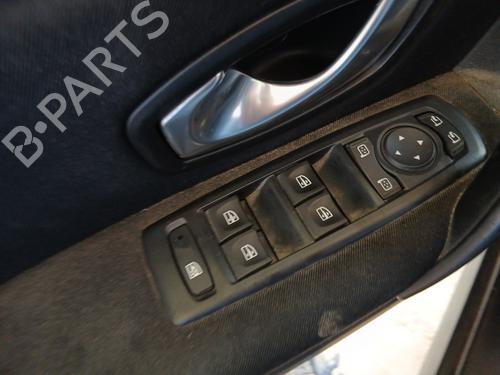 Used Left front window switch RENAULT LAGUNA III (BT0/1) 1.5 dCi (BT00, BT0A, BT0T, BT1J) (110 hp) 30129804