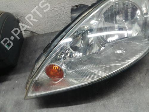 Left headlight FORD FOCUS I (DAW, DBW) 1.6 16V | BP25215917C28 