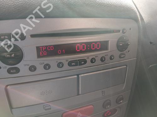 Used Radio Radio 32993183 32993183