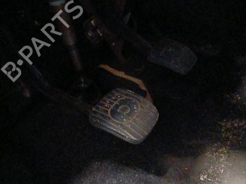 koblingspedal NISSAN MICRA III (K12) 1.2 16V (65 hp) 32030177