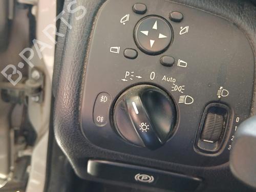 Used Headlight switch Headlight switch MERCEDES-BENZ C-CLASS (W203) C 220 CDI (203.008) (150 hp) 32113685 32113685