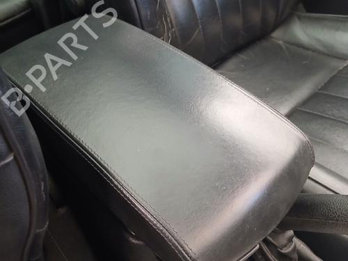 Armlæn Armlæn PEUGEOT 407 SW (6E_, 6D_) 2.0 HDi 135 (136 hp) 37202054 37202054