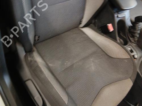 Right front seat PEUGEOT 308 I (4A_, 4C_) 2.0 HDi | BP29725276C16 