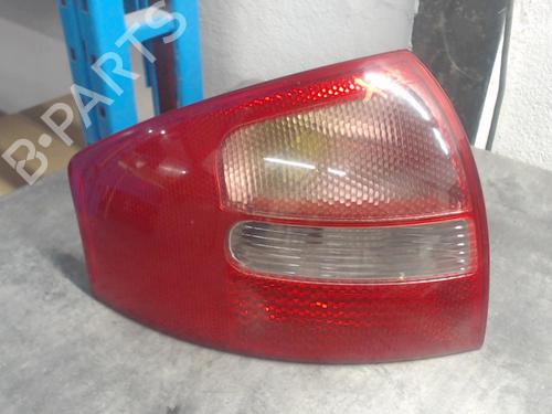 Venstre Baklys AUDI A6 C5 (4B2) 2.5 TDI (155 hp) 26740775