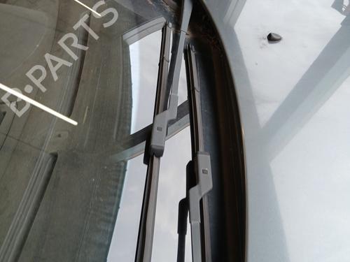 Used Front windshield wiper arm Front windshield wiper arm 31576625 31576625