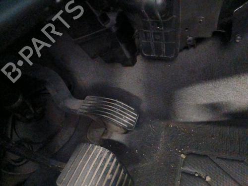 Pédale PEUGEOT 307 Break (3E) 2.0 (136 hp) 31660669