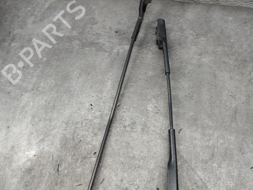 Used Front windshield wiper arm Front windshield wiper arm 32361116 32361116