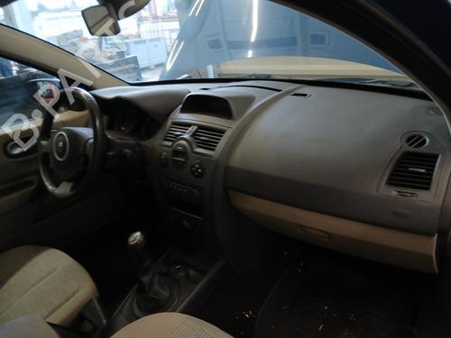 Used Dashboard RENAULT MEGANE II (BM0/1_, CM0/1_) 1.5 dCi (BM1E, CM1E) (106 hp) 31613588