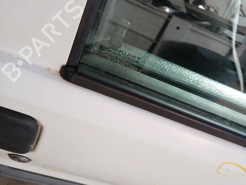 Used Front right door window Front right door window 30392451 30392451
