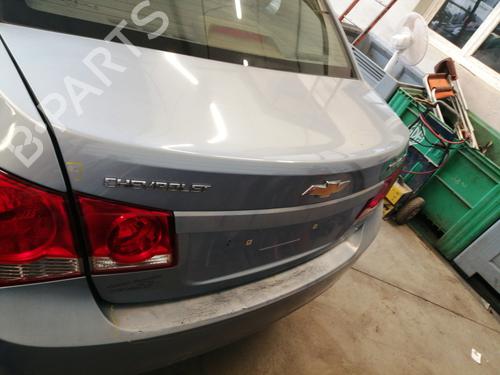 tailgate-chevrolet-cruze-j300-2009-27616236 main image