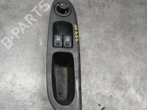Used Left front window switch RENAULT CLIO II (BB_, CB_) 1.6 (B/CB0D, BB00) (90 hp) 29209028