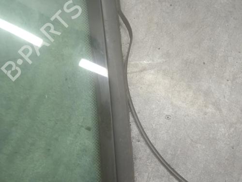 front-left-quarter-glass-renault-avantime-de0_-2001-2002-2003-23794960 main image