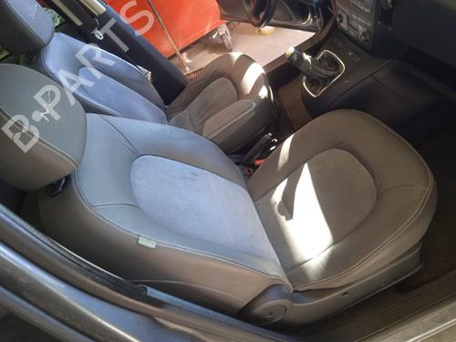 Used Right front seat LANCIA MUSA (350_) 1.3 D Multijet (350.AXG11, 350.AXG1A) (90 hp) 21280037