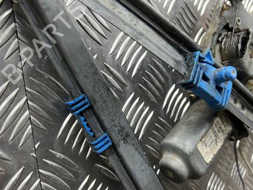 Front right window mechanism RENAULT LAGUNA II (BG0/1_) 2.2 dCi (BG0F) | BP20880346C23 