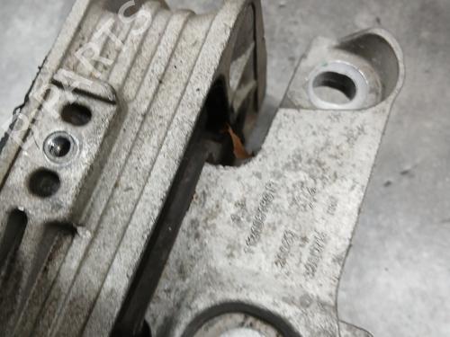 Engine mount RENAULT MASTER III Van (FV) 2.3 dCi 145 FWD (FV0E, FV0F, FV0H, FV02, FV0M, FV0S,... | BP31012266M89 - Image 4