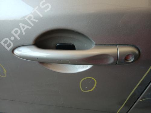 Used Front left exterior door handle RENAULT MEGANE III Hatchback (BZ0/1_, B3_) 1.5 dCi (BZ09, BZ0D, BZ1W, BZ29, BZ14) (110 hp) 28056715