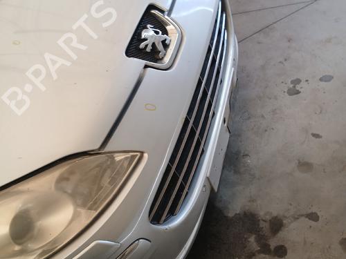 Used Front bumper Front bumper PEUGEOT 407 SW (6E_, 6D_) 2.0 HDi 135 (136 hp) 37202040 37202040
