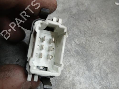 Used Right front window switch Right front window switch RENAULT CLIO II (BB_, CB_) 1.5 dCi (B/CB07) (65 hp) 30679982 30679982