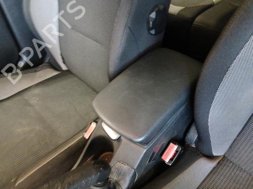 Used Armrest / Center console PEUGEOT 308 I (4A_, 4C_) 2.0 HDi (136 hp) 29736157