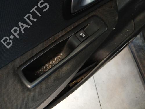 Used Left rear window switch Left rear window switch RENAULT GRAND SCÉNIC III (JZ0/1_) 1.9 dCi (JZ0J, JZ0N, JZ1K, JZ1S) (131 hp) 30144728 30144728