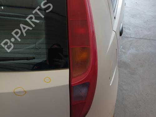 Højre baglygte FIAT PUNTO (188_) 1.2 60 (188.030, .050, .130, .150, .230, .250) (60 hp) 32176204