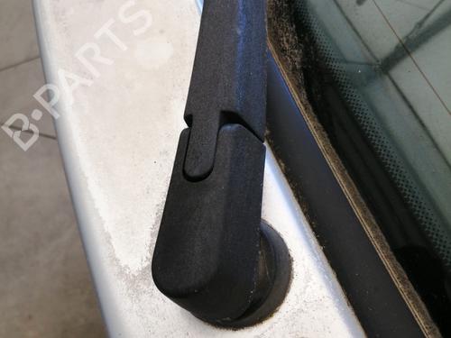 Ruitenwissermotor achter OPEL ASTRA G Hatchback (T98) 2.0 DTI 16V (F08, F48) (101 hp) 27629326